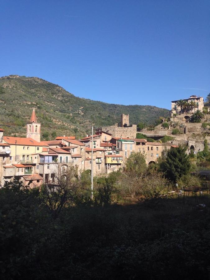 La Torre Bed & Breakfast Dolceacqua Exterior photo